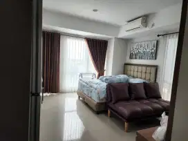 Lantai pendek apartemen breeze furniesd lengkap
