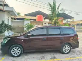 Mobil super mewah terawat
