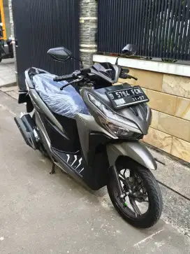 Bissmillah dijual motor Honda Vario LED new 150cc keyles 2022