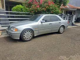 Mercedes-Benz C230 1998 Bensin