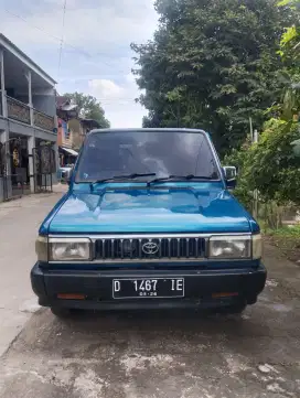 Kijang grand 96