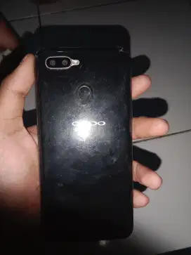 Oppo A5S minus LCD kebuka dikit, 500k negoin aja dulu