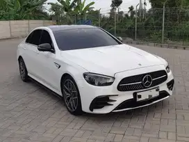 Mercedes-Benz E300 AMG 2023