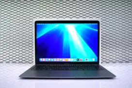 MacBook Air M1 2020 13inch.RAM8GB.SSD256GB.ibox