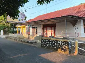 Rumah Cocok Untuk  Usaha