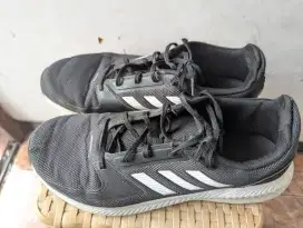 sepatu adidas size 44 original