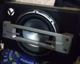 Dijual Subwoofer active VENOM DIABOX DBX10.1A