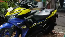 YAMAHA AEROX BIRU KUNING