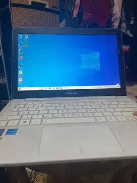 Notebook asus model E203NAH