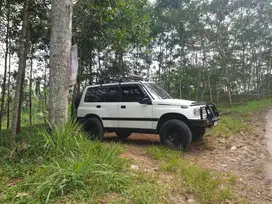 Suzuki Escudo 1995 Bensin