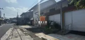 DISEWAKAN BANGUNAN KOMERSIL – DEKAT MIROTA GODEAN