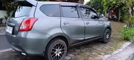 Mobil pribadi Datsun Go+ Panca T-Option (2014)