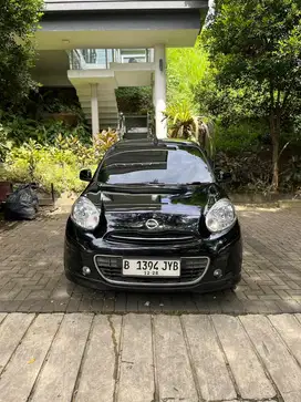 Jual Nissan March Hatchback
