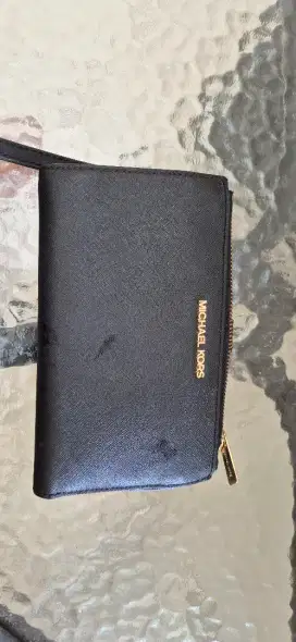 Dompet MK Jet Set Travel Black Original
