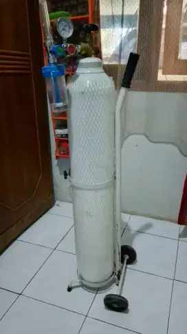 Tabung Oksigen bekas siap pakai