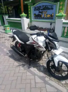 Bismillah di jual
verza injeksi warna putih Tahun 2014
Plat AE Ngawi