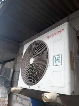 Jasa servis AC kulkas frezer showcase mesin cuci dan bongkar pasang AC