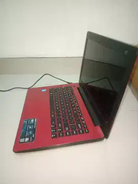 Laptop asus X453M
