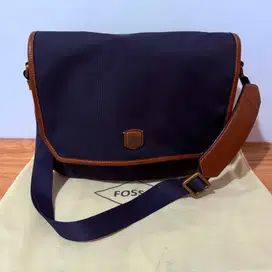 Fossil Hayes Courier Navy Messenger Bag Sling Bag
