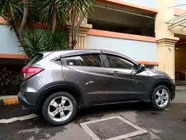 HONDA HRV HR-V 2017 Abu Abu Metalik Mulus Full Original