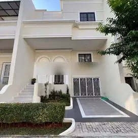 Rumah Di Camden House - Intercon Luas 120 M2 3 Lantai