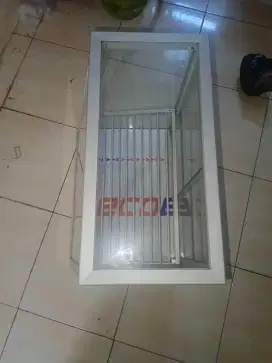 Display etalase