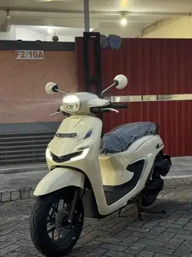 KM 300 ! Asli Honda Stylo 160 CBS Cream Rare like new (vario,pcx,beat)