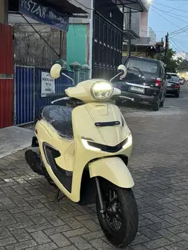 KM 300 ! Asli Honda Stylo 160 CBS Cream Rare like new (vario,pcx,beat)