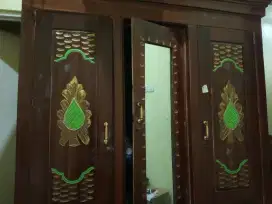 Lemari Kayu Jati 3 Pintu gaada minus