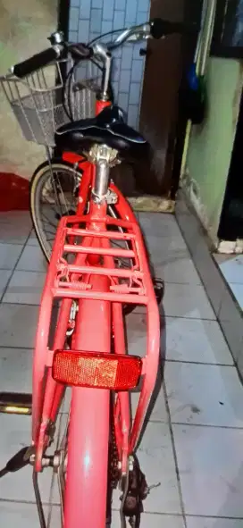 Di Jual Sepeda Merek : POLYGON  LOVINA  UKURAN : 20
