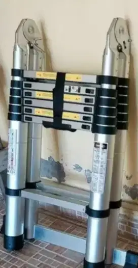 Tangga Lipat Alumunium Teleskopik Tipe A 4.4M Double Telescopic Leader