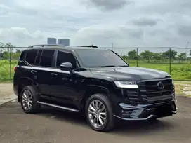 TOYOTA LANDCRUISER 3OO VX-R AT 2022 SOLAR