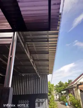 Teras rumah pakai Baja ringan galvalum terpasang