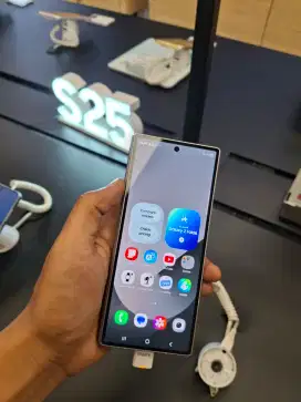 Samsung Z Fold 6 Bonus Z Premiere 1 Tahun dan Free Speaker Premium