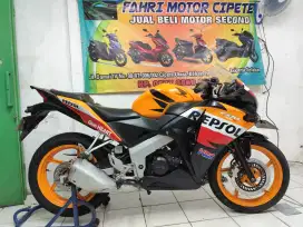 Honda CBR Surat lengkap