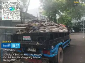 Buang puing tanah
