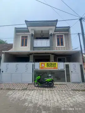 Rumah di jual Gentan purbayan waru baki