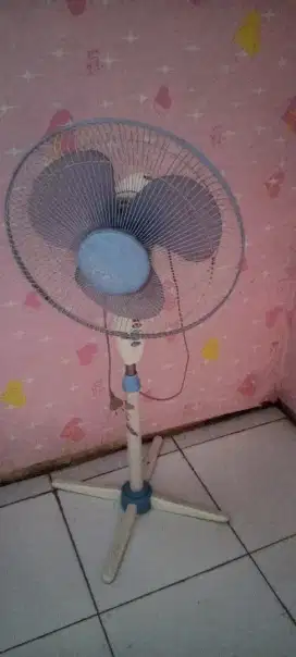 Kipas ga bisa muter tapi lampu nyala
