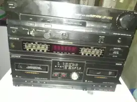 Jual radio tipe sony LBT V 502 kondisi matot