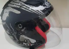 Helm KYT venom black doff