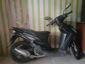 DIJUAL CEPAT YAMAHA MIO SPORTY HITAM 2011