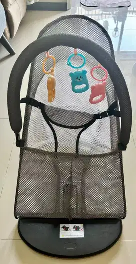 Preloved Bouncer / kursi ayunan bayi