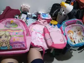 Tas anak sekolah buy 2 get 2 preloved ya