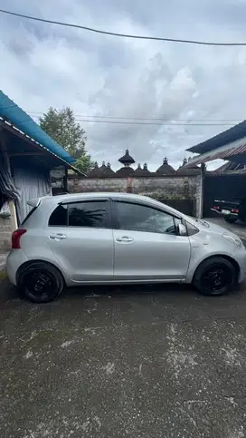 Yaris J A/T Matic 2012