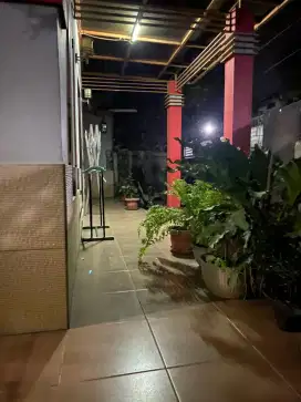 Rumah tinggal dan usaha