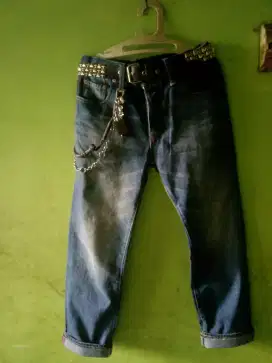 Celana jeans levis 501
