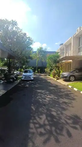 Hotsale! Rumah 2 lantai @cluster dekat St Pndk Ranji Bintaro Sektor 4