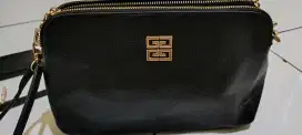 tas selempang kulit sintetis 1 x pakai saja 3 ruang UK 27