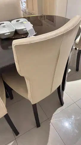 6 unit kursi makan