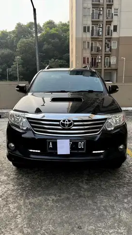 TOYOTA FORTUNER VNT TURBO 2.5 A/T DIESEL HITAM METALIK